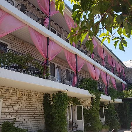 Hotel Flamingo ザイリズニー・ポート エクステリア 写真